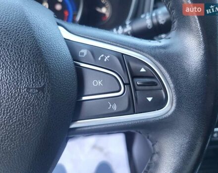 Черный Рено Меган, объемом двигателя 1.6 л и пробегом 150 тыс. км за 15000 $, фото 84 на Automoto.ua