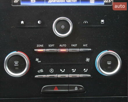 Черный Рено Меган, объемом двигателя 1.46 л и пробегом 198 тыс. км за 12300 $, фото 27 на Automoto.ua