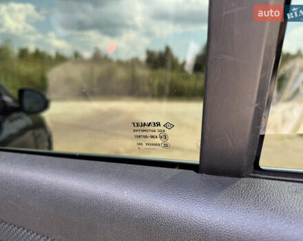 Черный Рено Меган, объемом двигателя 1.5 л и пробегом 251 тыс. км за 11200 $, фото 25 на Automoto.ua