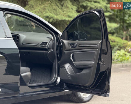 Черный Рено Меган, объемом двигателя 1.5 л и пробегом 152 тыс. км за 12500 $, фото 21 на Automoto.ua