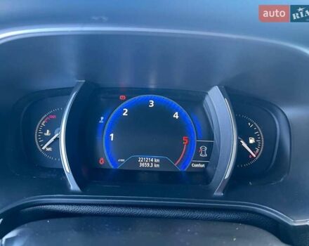 Чорний Рено Меган, об'ємом двигуна 1.6 л та пробігом 221 тис. км за 13990 $, фото 19 на Automoto.ua