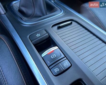 Чорний Рено Меган, об'ємом двигуна 1.6 л та пробігом 221 тис. км за 13990 $, фото 33 на Automoto.ua