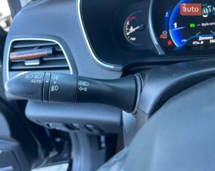 Чорний Рено Меган, об'ємом двигуна 1.6 л та пробігом 221 тис. км за 13990 $, фото 24 на Automoto.ua