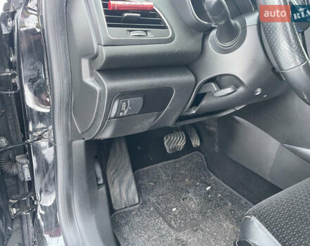 Чорний Рено Меган, об'ємом двигуна 1.46 л та пробігом 190 тис. км за 12250 $, фото 19 на Automoto.ua