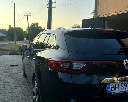 Черный Рено Меган, объемом двигателя 1.6 л и пробегом 174 тыс. км за 17000 $, фото 2 на Automoto.ua