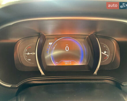Чорний Рено Меган, об'ємом двигуна 1.46 л та пробігом 178 тис. км за 12700 $, фото 46 на Automoto.ua