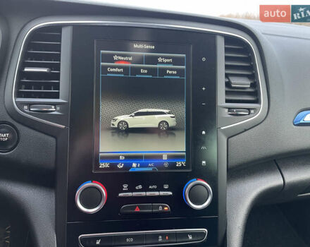 Чорний Рено Меган, об'ємом двигуна 1.46 л та пробігом 190 тис. км за 12250 $, фото 26 на Automoto.ua