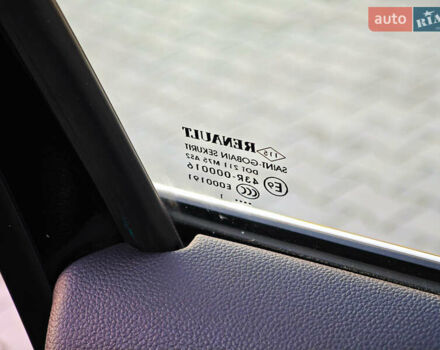 Чорний Рено Меган, об'ємом двигуна 1.5 л та пробігом 109 тис. км за 22500 $, фото 6 на Automoto.ua