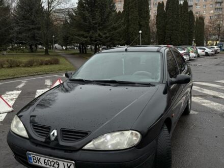 Рено Меган 2003 в Ровно на Automoto.ua Черный Рено Меган, объемом двигателя 1.6 л и пробегом 295 тыс. км за 3200 $, фото 1 на Automoto.ua