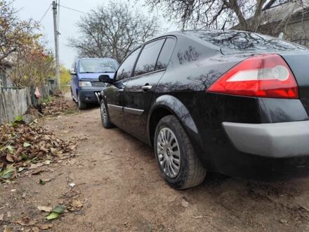 Черный Рено Меган, объемом двигателя 1.6 л и пробегом 200 тыс. км за 3500 $, фото 1 на Automoto.ua