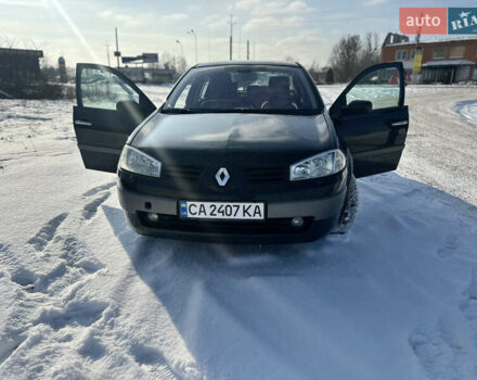 Черный Рено Меган, объемом двигателя 1.6 л и пробегом 310 тыс. км за 4199 $, фото 1 на Automoto.ua
