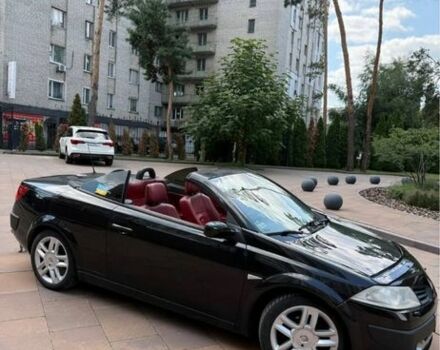 Черный Рено Меган, объемом двигателя 2 л и пробегом 200 тыс. км за 5700 $, фото 1 на Automoto.ua