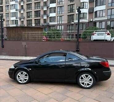 Черный Рено Меган, объемом двигателя 2 л и пробегом 200 тыс. км за 5700 $, фото 1 на Automoto.ua