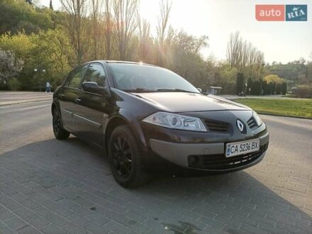 Черный Рено Меган, объемом двигателя 1.6 л и пробегом 210 тыс. км за 4300 $, фото 1 на Automoto.ua