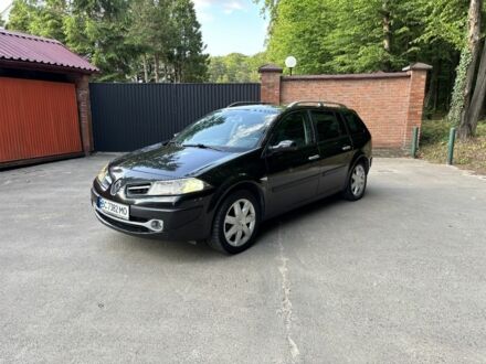 Рено Меган 2008 в Львове на Automoto.ua Черный Рено Меган, объемом двигателя 1.6 л и пробегом 208 тыс. км за 5800 $, фото 1 на Automoto.ua