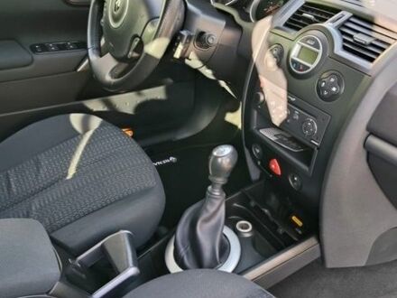 Черный Рено Меган, объемом двигателя 2 л и пробегом 214 тыс. км за 3000 $, фото 1 на Automoto.ua