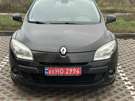 Черный Рено Меган, объемом двигателя 1.6 л и пробегом 162 тыс. км за 7399 $, фото 1 на Automoto.ua