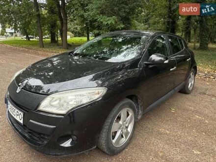Рено Меган 2009 в Яворове на Automoto.ua Черный Рено Меган, объемом двигателя 1.4 л и пробегом 196 тыс. км за 5300 $, фото 1 на Automoto.ua