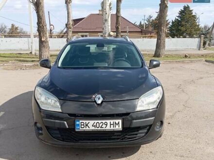 Рено Меган 2009 в Высокополье на Automoto.ua Черный Рено Меган, объемом двигателя 1.4 л и пробегом 250 тыс. км за 6200 $, фото 1 на Automoto.ua