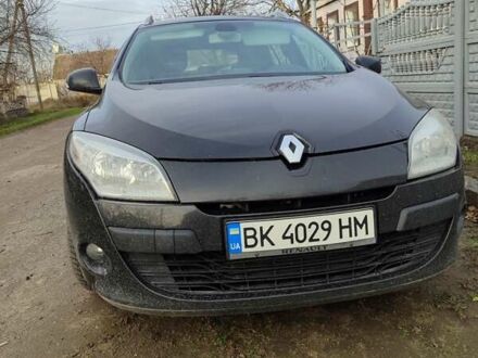 Черный Рено Меган, объемом двигателя 1.4 л и пробегом 260 тыс. км за 6600 $, фото 1 на Automoto.ua