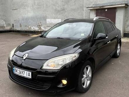 Рено Меган 2009 в Ровно на Automoto.ua Черный Рено Меган, объемом двигателя 1.6 л и пробегом 253 тыс. км за 6300 $, фото 1 на Automoto.ua