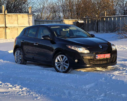 Черный Рено Меган, объемом двигателя 1.4 л и пробегом 220 тыс. км за 7200 $, фото 1 на Automoto.ua