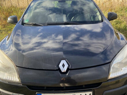 Рено Меган 2009 в Ровно на Automoto.ua Черный Рено Меган, объемом двигателя 1.9 л и пробегом 230 тыс. км за 6500 $, фото 1 на Automoto.ua