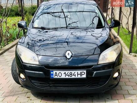 Рено Меган 2009 у Ужгороді на Automoto.ua Чорний Рено Меган, об'ємом двигуна 1.9 л та пробігом 240 тис. км за 6600 $, фото 1 на Automoto.ua