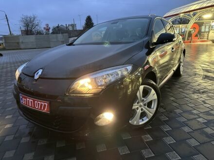 Черный Рено Меган, объемом двигателя 0 л и пробегом 155 тыс. км за 7700 $, фото 1 на Automoto.ua