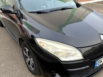 Черный Рено Меган, объемом двигателя 1.6 л и пробегом 280 тыс. км за 6400 $, фото 1 на Automoto.ua