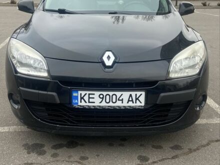 Рено Меган 2010 в Кривом Роге на Automoto.ua Черный Рено Меган, объемом двигателя 1.5 л и пробегом 290 тыс. км за 6500 $, фото 1 на Automoto.ua