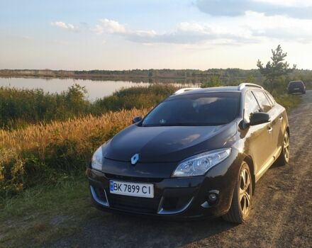 Черный Рено Меган, объемом двигателя 0 л и пробегом 178 тыс. км за 7200 $, фото 1 на Automoto.ua
