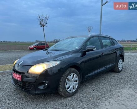Черный Рено Меган, объемом двигателя 1.5 л и пробегом 300 тыс. км за 5950 $, фото 1 на Automoto.ua