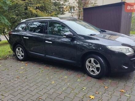 Рено Меган 2010 у Трускавце на Automoto.ua Чорний Рено Меган, об'ємом двигуна 1.46 л та пробігом 349 тис. км за 5700 $, фото 1 на Automoto.ua