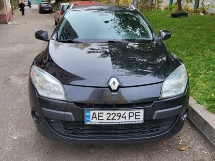 Рено Меган 2010 в Киеве на Automoto.ua Черный Рено Меган, объемом двигателя 1.5 л и пробегом 311 тыс. км за 6700 $, фото 1 на Automoto.ua