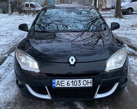 Черный Рено Меган, объемом двигателя 1.5 л и пробегом 290 тыс. км за 5000 $, фото 1 на Automoto.ua