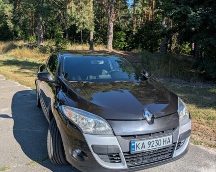Чорний Рено Меган, об'ємом двигуна 2 л та пробігом 187 тис. км за 8000 $, фото 1 на Automoto.ua
