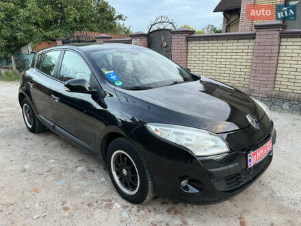 Рено Меган 2010 у Ахтырке на Automoto.ua Чорний Рено Меган, об'ємом двигуна 1.6 л та пробігом 225 тис. км за 7150 $, фото 1 на Automoto.ua