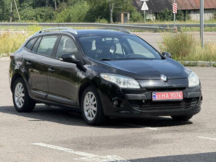 Рено Меган 2010 в Ровно на Automoto.ua Черный Рено Меган, объемом двигателя 1.46 л и пробегом 250 тыс. км за 6799 $, фото 1 на Automoto.ua