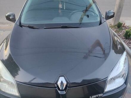 Рено Меган 2010 в Звенигородка на Automoto.ua Черный Рено Меган, объемом двигателя 1.87 л и пробегом 263 тыс. км за 7300 $, фото 1 на Automoto.ua