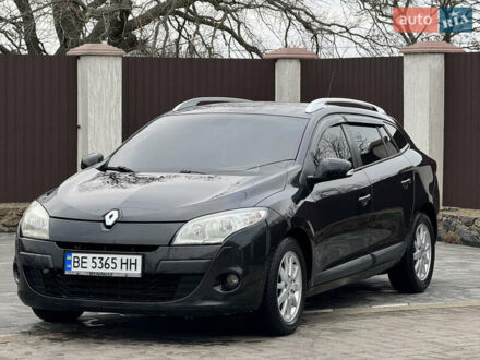 Рено Меган 2010 у Вознесенске на Automoto.ua Чорний Рено Меган, об'ємом двигуна 1.5 л та пробігом 269 тис. км за 6400 $, фото 1 на Automoto.ua