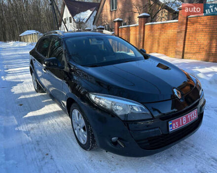 Черный Рено Меган, объемом двигателя 1.6 л и пробегом 220 тыс. км за 7800 $, фото 1 на Automoto.ua