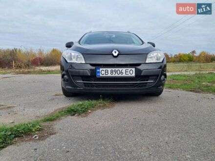 Рено Меган 2011 в Кременчуге на Automoto.ua Черный Рено Меган, объемом двигателя 1.46 л и пробегом 263 тыс. км за 7999 $, фото 1 на Automoto.ua