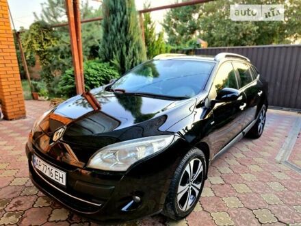Рено Меган 2011 у Запоріжжя на Automoto.ua Чорний Рено Меган, об'ємом двигуна 1.9 л та пробігом 257 тис. км за 8300 $, фото 1 на Automoto.ua