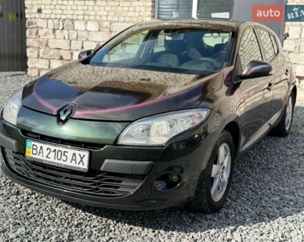 Черный Рено Меган, объемом двигателя 1.6 л и пробегом 370 тыс. км за 4350 $, фото 1 на Automoto.ua