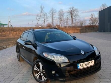 Рено Меган 2011 у Хмельницькому на Automoto.ua Чорний Рено Меган, об'ємом двигуна 1.5 л та пробігом 238 тис. км за 7350 $, фото 1 на Automoto.ua