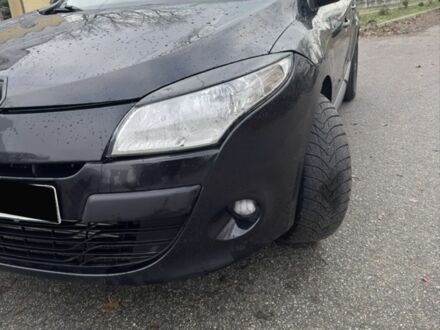 Черный Рено Меган, объемом двигателя 1.5 л и пробегом 320 тыс. км за 7500 $, фото 1 на Automoto.ua