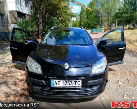 Черный Рено Меган, объемом двигателя 1.9 л и пробегом 235 тыс. км за 7500 $, фото 1 на Automoto.ua