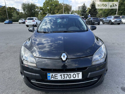Рено Меган 2011 у Запоріжжя на Automoto.ua Чорний Рено Меган, об'ємом двигуна 1.46 л та пробігом 233 тис. км за 8600 $, фото 1 на Automoto.ua