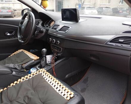 Чорний Рено Меган, об'ємом двигуна 1.5 л та пробігом 251 тис. км за 7800 $, фото 1 на Automoto.ua